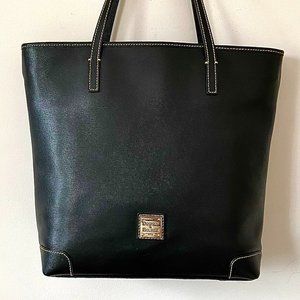 Dooney & Bourke Saffiano Black  tote